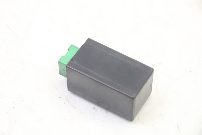 photo de KNIPPERLICHTRELAIS PIAGGIO MP3 500 (2011 - 2015) - Detail van het onderdeel