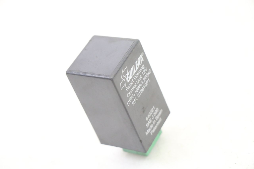 photo de KNIPPERLICHTRELAIS PIAGGIO MP3 500 (2011 - 2015) - Zoom op gebruiksstaat