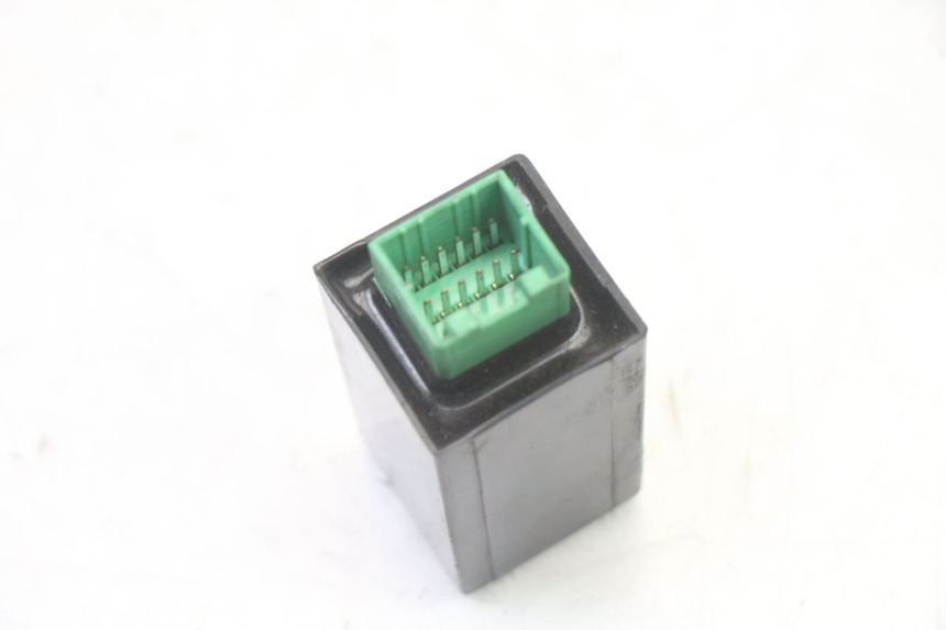 photo de KNIPPERLICHTRELAIS PIAGGIO MP3 500 (2011 - 2015) - Andere kijkhoek