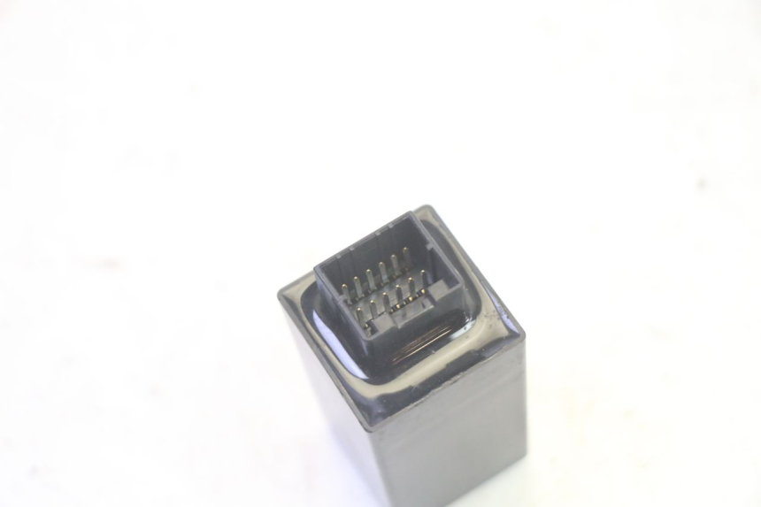 photo de KNIPPERLICHTRELAIS PIAGGIO MP3 500 (2016 - 2018) - Zoom op gebruiksstaat