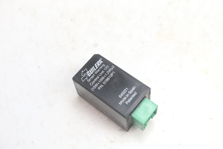 photo de KNIPPERLICHTRELAIS PIAGGIO MP3 125 (2006 - 2014) - Hoofdaanzicht