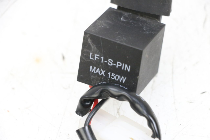 photo de KNIPPERLICHTRELAIS YAMAHA MT-07 MT07 ABS 700 (2018 - 2020) - Technische close-up