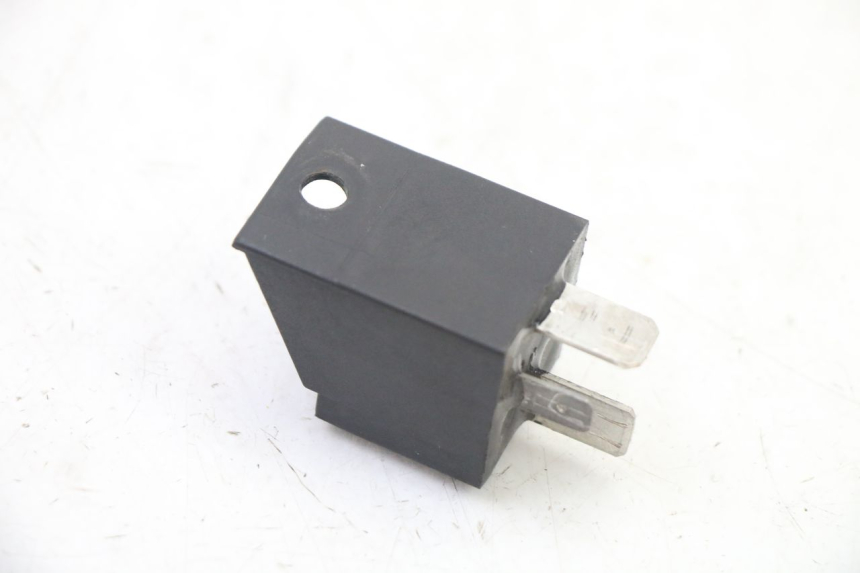 photo de KNIPPERLICHTRELAIS PIAGGIO NEW TYPHOON 50 (2018 - 2021) - Zoom op gebruiksstaat