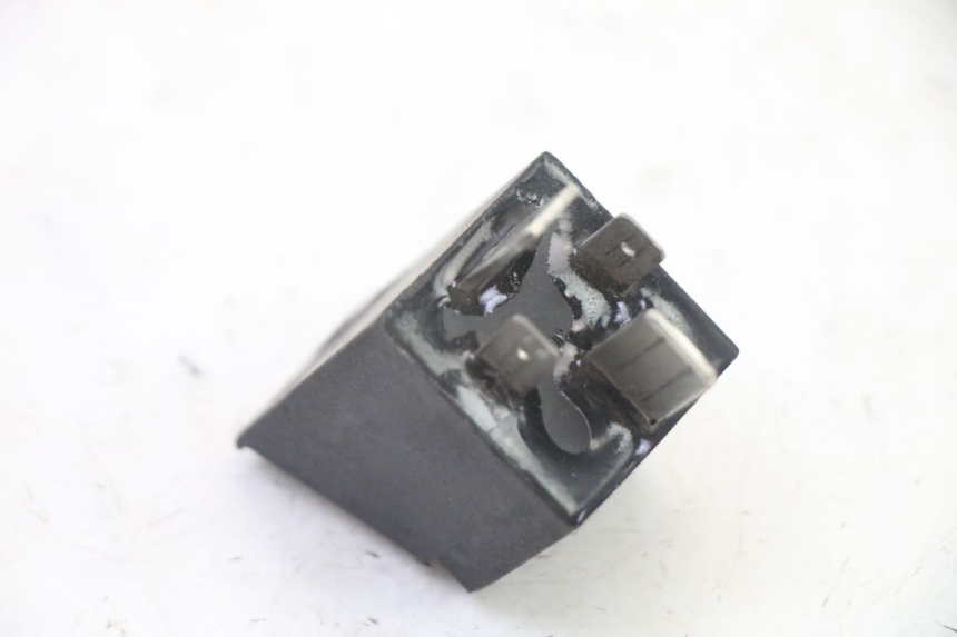 photo de KNIPPERLICHTRELAIS PIAGGIO NEW TYPHOON 50 (2018 - 2021) - Andere kijkhoek