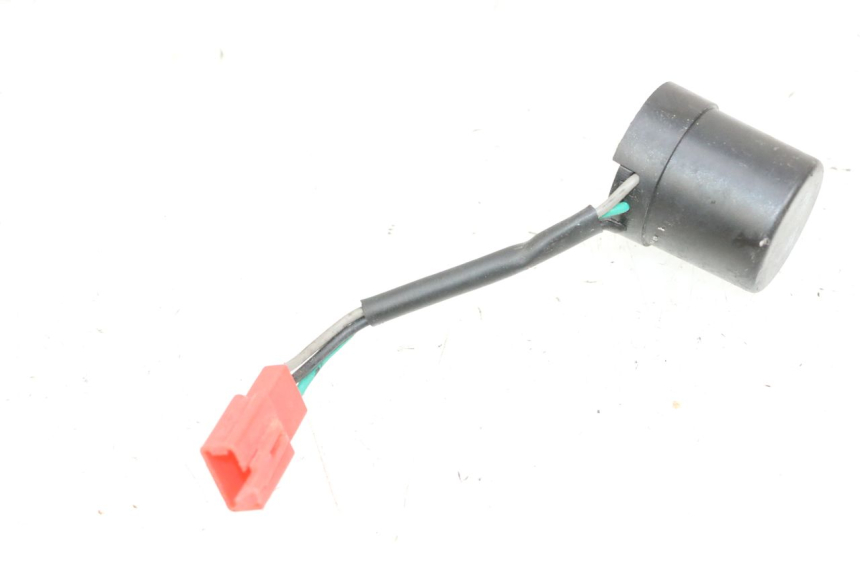 photo de KNIPPERLICHTRELAIS JM MOTORS OLDIES GT 4T 50 (2018 - 2025) - Detail van het onderdeel