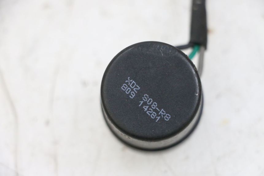 photo de KNIPPERLICHTRELAIS JM MOTORS OLDIES GT 4T 50 (2018 - 2025) - Zoom op gebruiksstaat