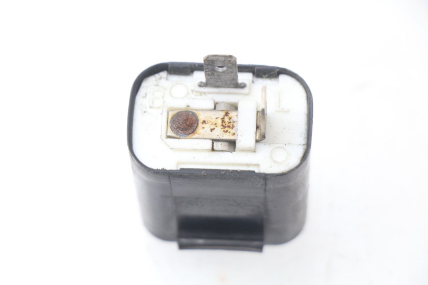 photo de KNIPPERLICHTRELAIS MBK OVETTO 4T 50 (2008 - 2016) - Zoom op gebruiksstaat