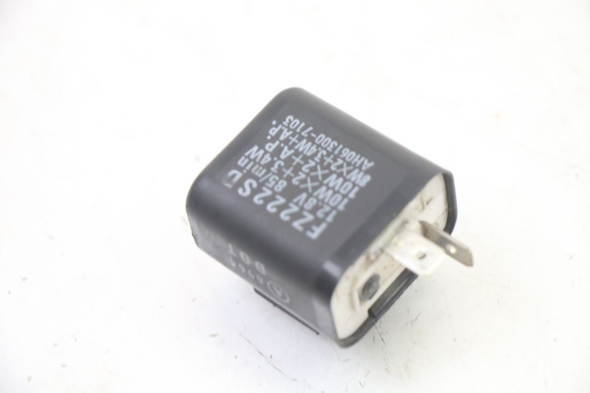 photo de KNIPPERLICHTRELAIS MBK OVETTO 4T 50 (2008 - 2016) - Detail van het onderdeel