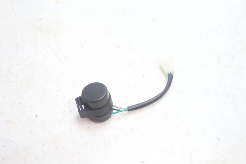 photo de KNIPPERLICHTCENTRALE JM MOTORS R-MAX TECH 50 (2024 - 2026) - Zoom op gebruiksstaat