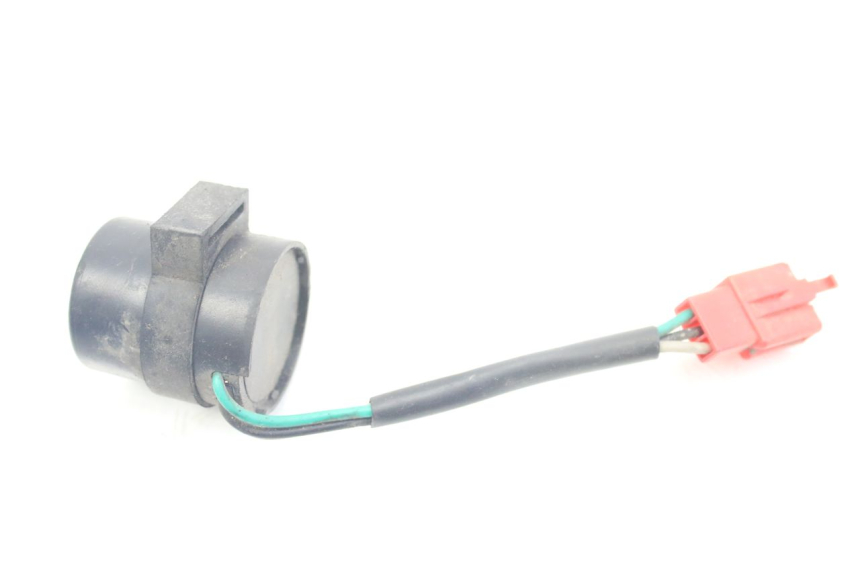 photo de KNIPPERLICHTRELAIS TNT MOTOR ROMA 10' 4T 50 (2019 - 2022) - Zoom op gebruiksstaat