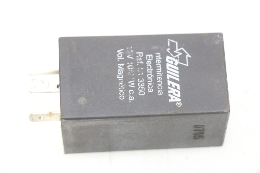 photo de KNIPPERLICHTRELAIS RIEJU RR 50 (1998 - 2007) - Hoofdaanzicht