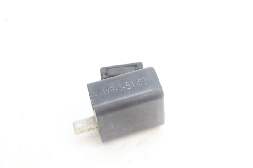 photo de KNIPPERLICHTRELAIS HONDA SCV LEAD 100 (2003 - 2007) - Detail van het onderdeel