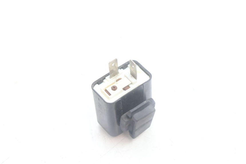 photo de KNIPPERLICHTRELAIS HONDA SCV LEAD 100 (2003 - 2007) - Andere kijkhoek