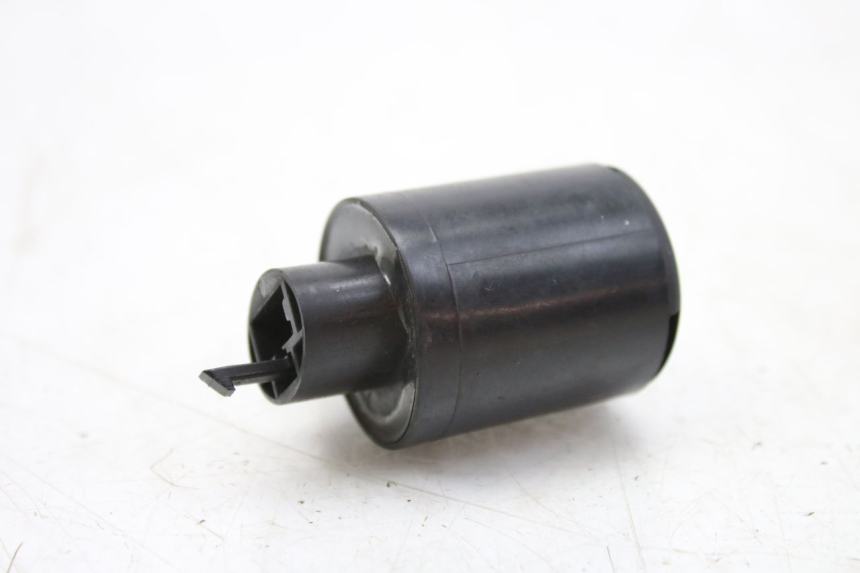 photo de KNIPPERLICHTRELAIS KYMCO SENTO 100 (2008 - 2013) - Andere kijkhoek