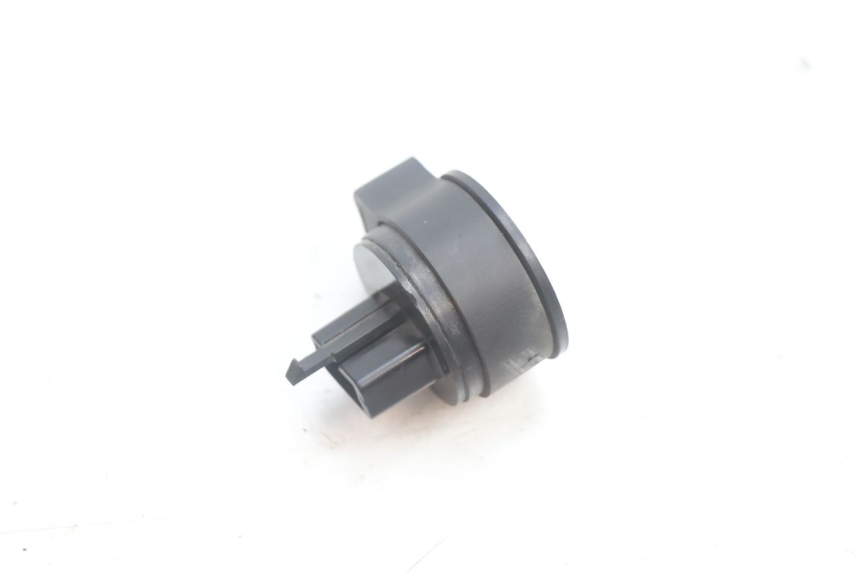 photo de KNIPPERLICHTRELAIS PEUGEOT SPEEDFIGHT 2 AC 50 (2000 - 2009) - Hoofdaanzicht