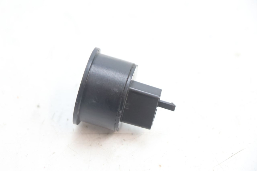 photo de KNIPPERLICHTRELAIS PEUGEOT SPEEDFIGHT LC 50 (1996 - 2002) - Detail van het onderdeel