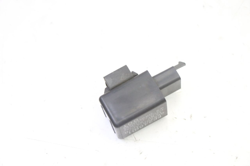 photo de RICHTINGAANWIJZERRELAIS HONDA ST PAN EUROPEAN 1300 (2002 - 2013) - Zoom op gebruiksstaat