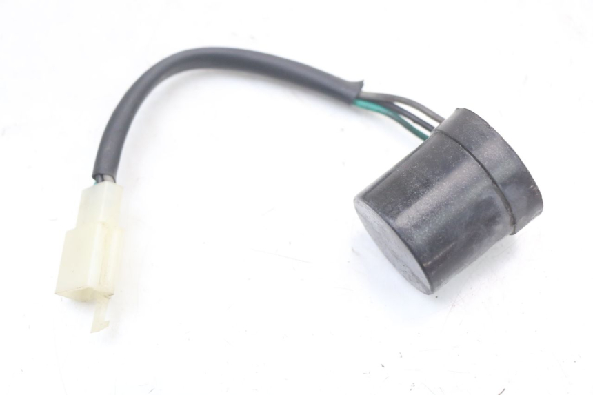 photo de KNIPPERLICHTRELAIS VASTRO STREET X 4T 50 (2016 - 2021) - Detail van het onderdeel