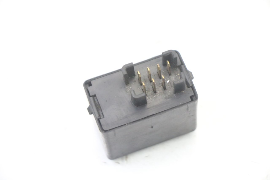 photo de KNIPPERLICHTRELAIS SUZUKI BURGMAN 125 (2015 - 2017) - Andere kijkhoek