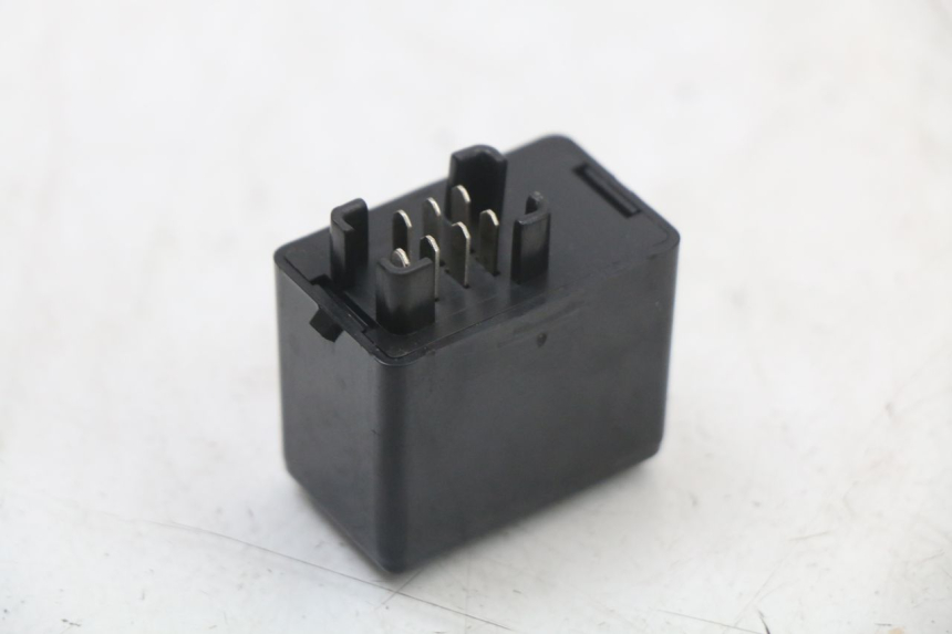 photo de KNIPPERLICHTRELAIS SUZUKI SV S 650 (1999 - 2002) - Andere kijkhoek