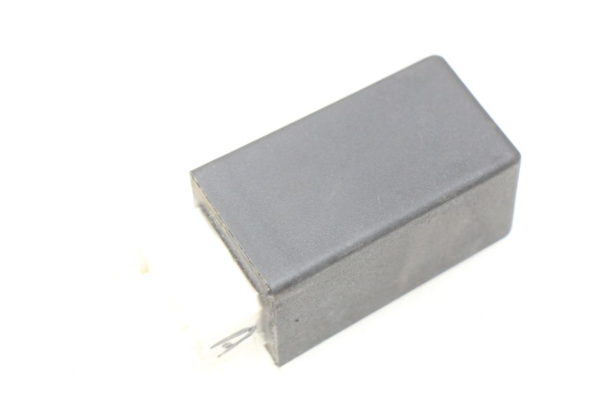 photo de RICHTINGAANWIJZERRELAIS APRILIA SXR 50 (2021 - 2023) - Zoom op gebruiksstaat