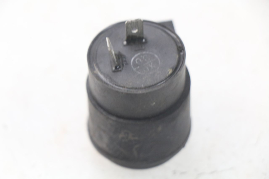 photo de KNIPPERLICHTRELAIS SYM SYMPHONY 50 (2009 - 2015) - Detail van het onderdeel