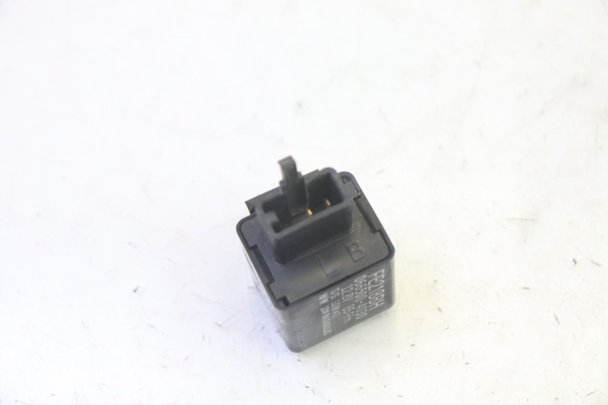 photo de KNIPPERLICHTRELAIS YAMAHA TDM ABS 900 (2002 - 2014) - Andere kijkhoek