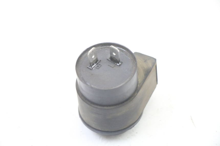 photo de KNIPPERLICHTRELAIS PEUGEOT TWEET 4T 50 (2018 - 2022) - Zoom op gebruiksstaat