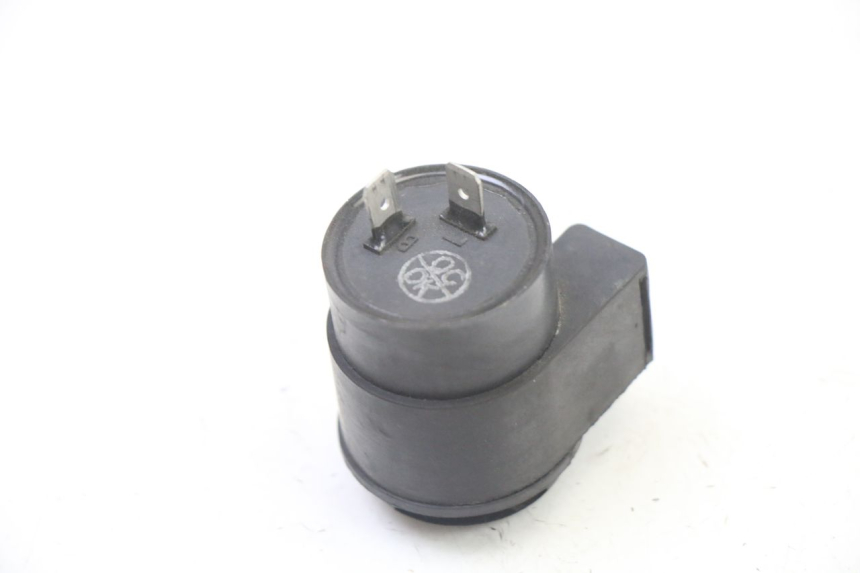 photo de KNIPPERLICHTRELAIS PEUGEOT TWEET 4T 50 (2014 - 2019) - Zoom op gebruiksstaat