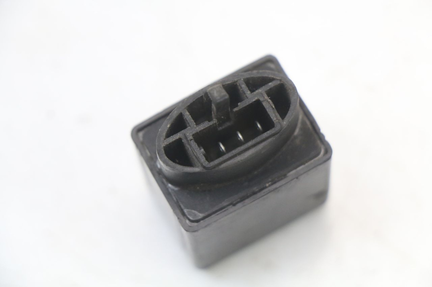 photo de KNIPPERLICHTRELAIS BEELINE VELOCE 4T 50 (2011 - 2020) - Andere kijkhoek