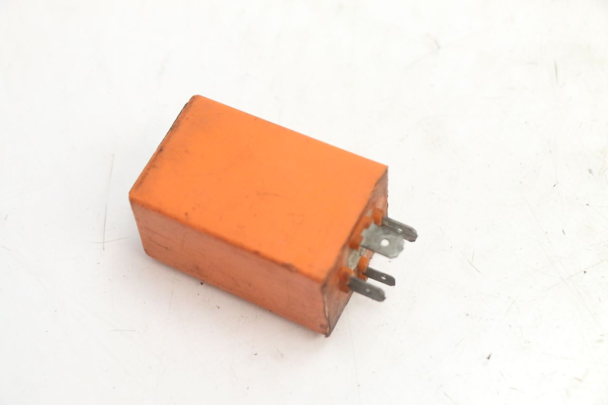 photo de KNIPPERLICHTCENTRALE PIAGGIO VESPA PK FL 2T 50 (1990 - 1996) - Hoofdaanzicht