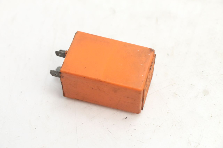 photo de KNIPPERLICHTCENTRALE PIAGGIO VESPA PK FL 2T 50 (1990 - 1996) - Detail van het onderdeel