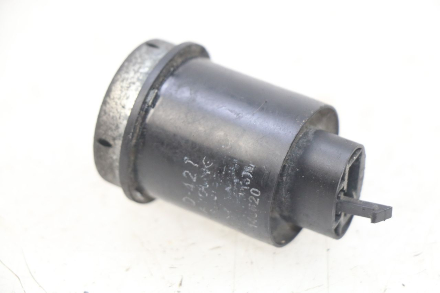 photo de RICHTINGAANWIJZERRELAIS KYMCO VITALITY 2T 50 (2004 - 2010) - Detail van het onderdeel