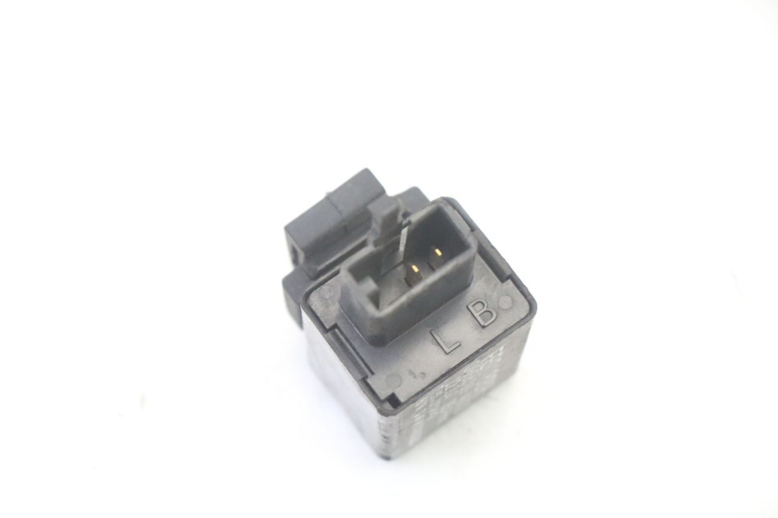 photo de KNIPPERLICHTRELAIS YAMAHA X-MAX XMAX 125 (2010 - 2013) - Andere kijkhoek