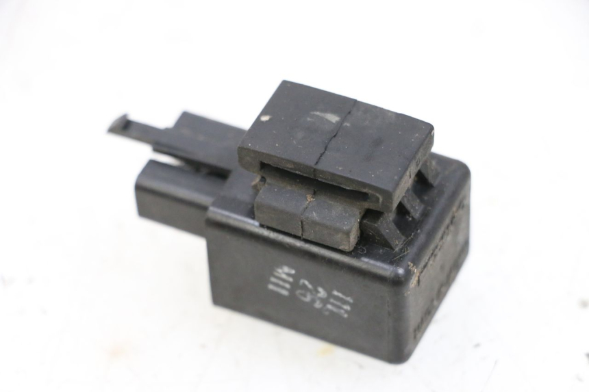 photo de KNIPPERLICHTRELAIS YAMAHA X-MAX XMAX 125 (2010 - 2013) - Detail van het onderdeel