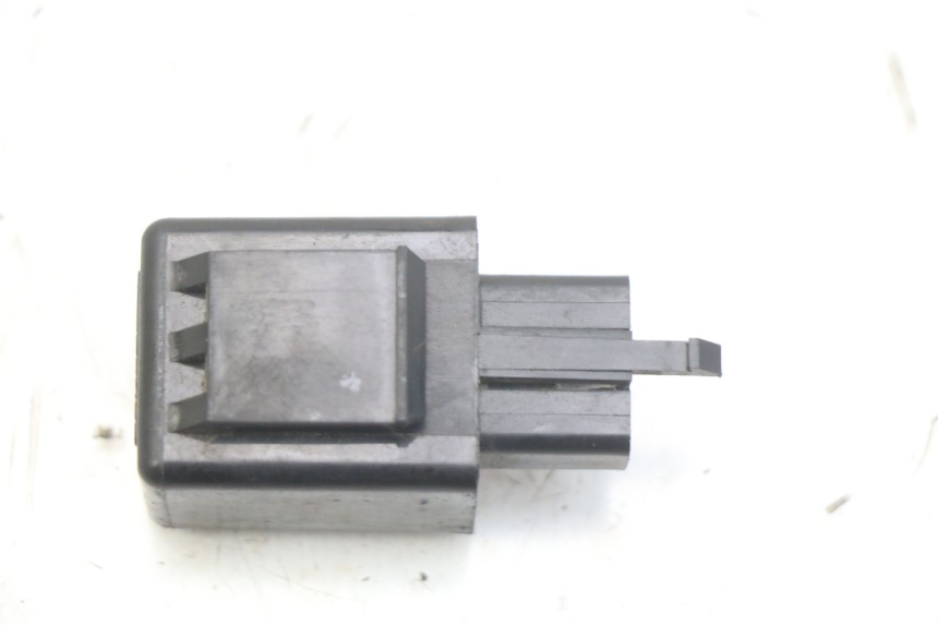 photo de KNIPPERLICHTRELAIS YAMAHA XP T-MAX TMAX 500 (2004 - 2007) - Zoom op gebruiksstaat