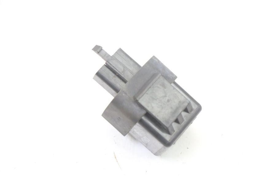 photo de RICHTINGAANWIJZERRELAIS YAMAHA FZS FAZER 600 (2001 - 2003) - Zoom op gebruiksstaat