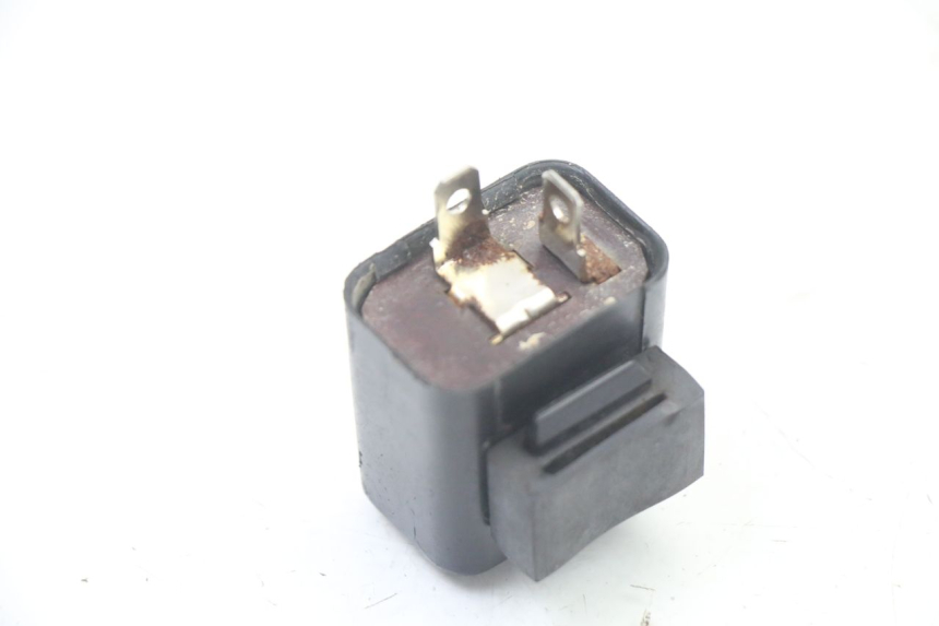 photo de KNIPPERLICHTRELAIS YAMAHA TZR 50 (2008 - 2016) - Zoom op gebruiksstaat