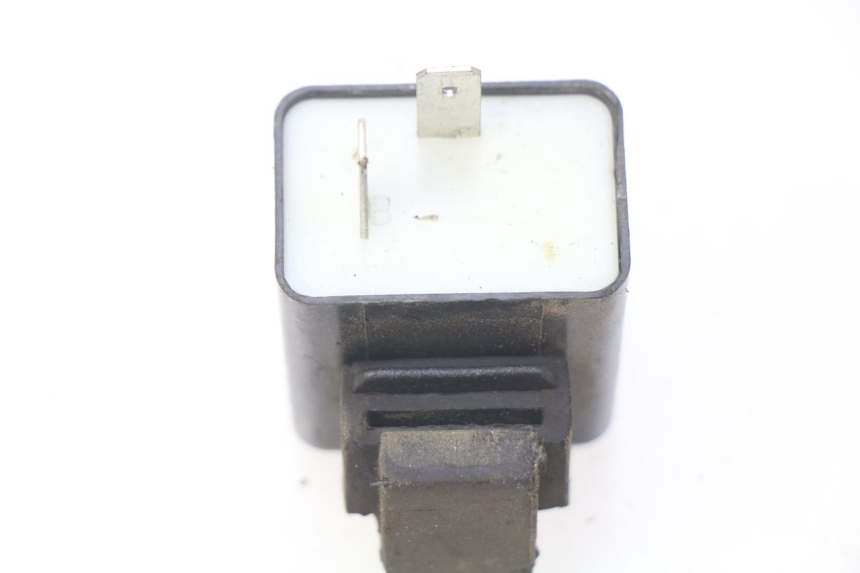 photo de RICHTINGAANWIJZERRELAIS PIAGGIO ZIP 4T 50 (2018 - 2020) - Zoom op gebruiksstaat