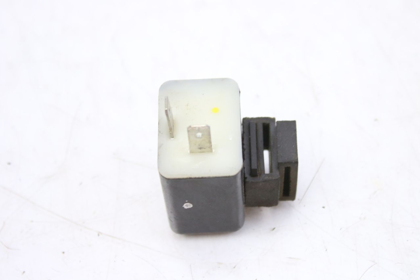 photo de RICHTINGAANWIJZERRELAIS PIAGGIO ZIP 4T 50 (2018 - 2020) - Andere kijkhoek