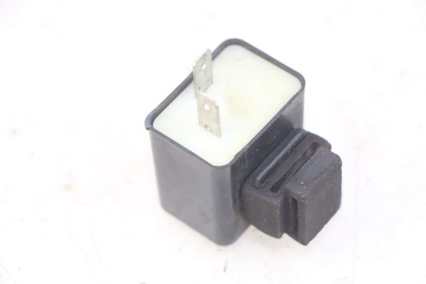 photo de RICHTINGAANWIJZERRELAIS PIAGGIO ZIP 4T 50 (2018 - 2020) - Zoom op gebruiksstaat