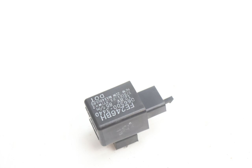 photo de RICHTINGAANWIJZERRELAIS KAWASAKI ZX-6R ZX6R 600 (1995 - 1997) - Detail van het onderdeel