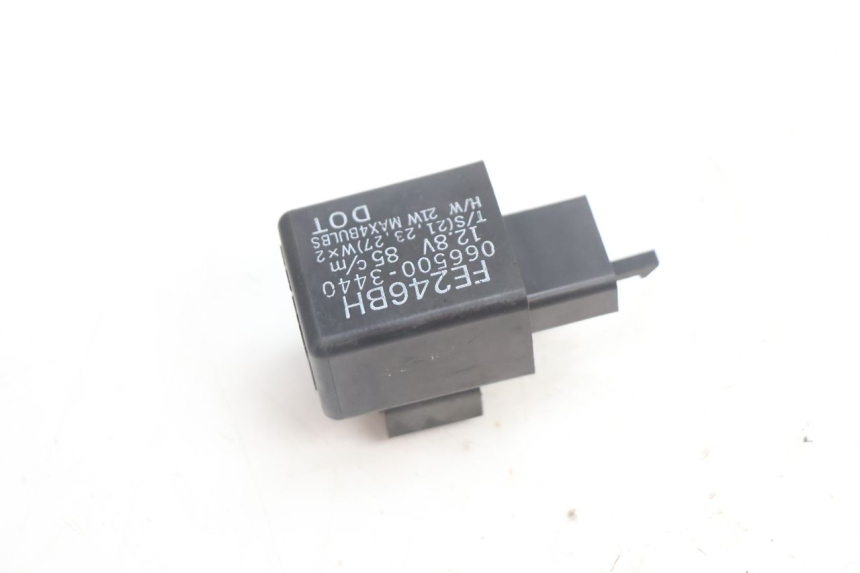 photo de RICHTINGAANWIJZERRELAIS KAWASAKI ZX-6R ZX6R 600 (1995 - 1997) - Detail van het onderdeel