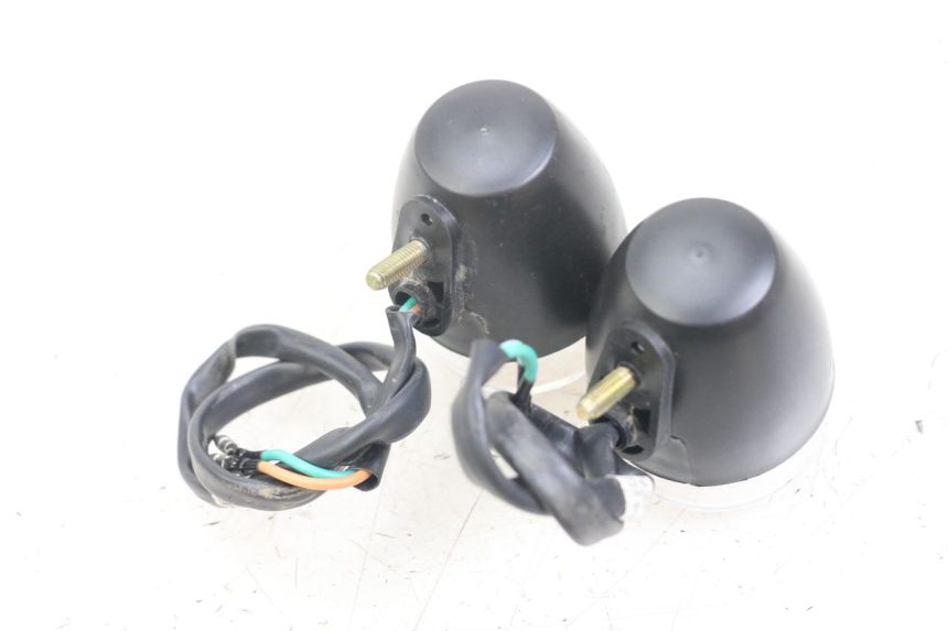 photo de ACHTERKNIPPERLICHT KYMCO AGILITY 4T 50 (2018 - 2022) - Zoom op gebruiksstaat