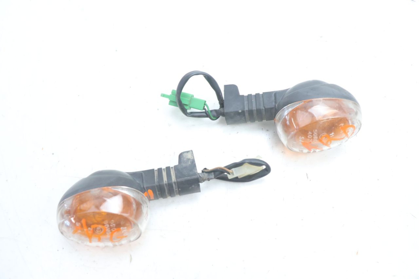 photo de ACHTERKNIPPERLICHT MBK BOOSTER SPIRIT 50 (2004 - 2017) - Hoofdaanzicht