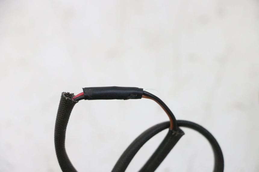 photo de ACHTERKNIPPERLICHT DERBI SENDA SM DRD X-TREME 50 (2011 - 2017) - Bevestigingspunten