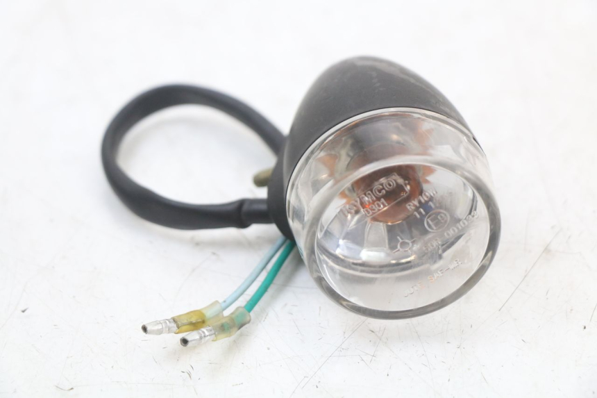 photo de ACHTERRECHTE KNIPPERLICHT KYMCO AGILITY 4T 50 (2005 - 2018) - Zoom op gebruiksstaat