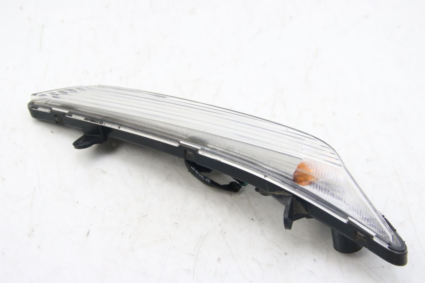 photo de ACHTERRECHTE KNIPPERLICHT ECCITY ARTELEC 670 1 (2013 - 2017) - Detail van het onderdeel