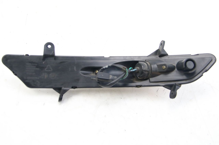 photo de ACHTERRECHTE KNIPPERLICHT ECCITY ARTELEC 670 1 (2013 - 2017) - Bevestigingspunten