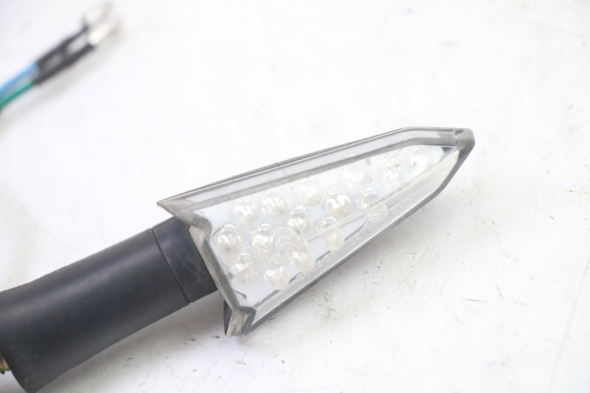 photo de RECHTS ACHTERKNIPPERLICHT ORCAL CAVARO 4T 50 (2019 - 2023) - Detail van het onderdeel